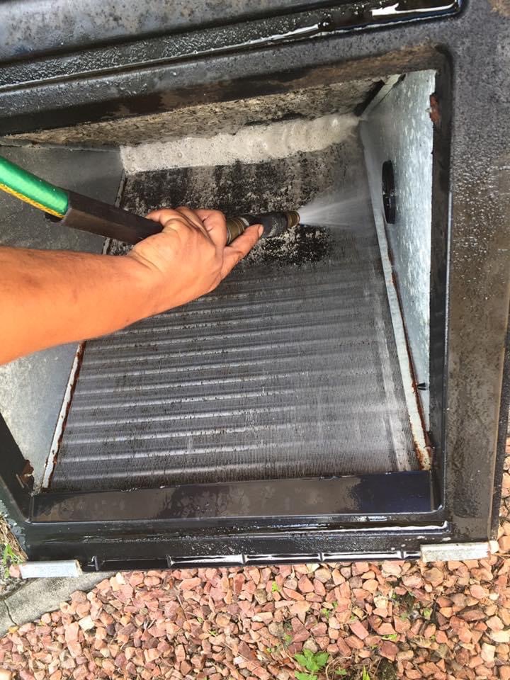 Spring HVAC Maintenance Checklist: Preparing Your AC for Warmer Days Ahead